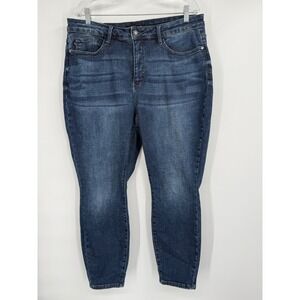 Judy Blue Skinny Jeans Blue Medium-Dark Wash